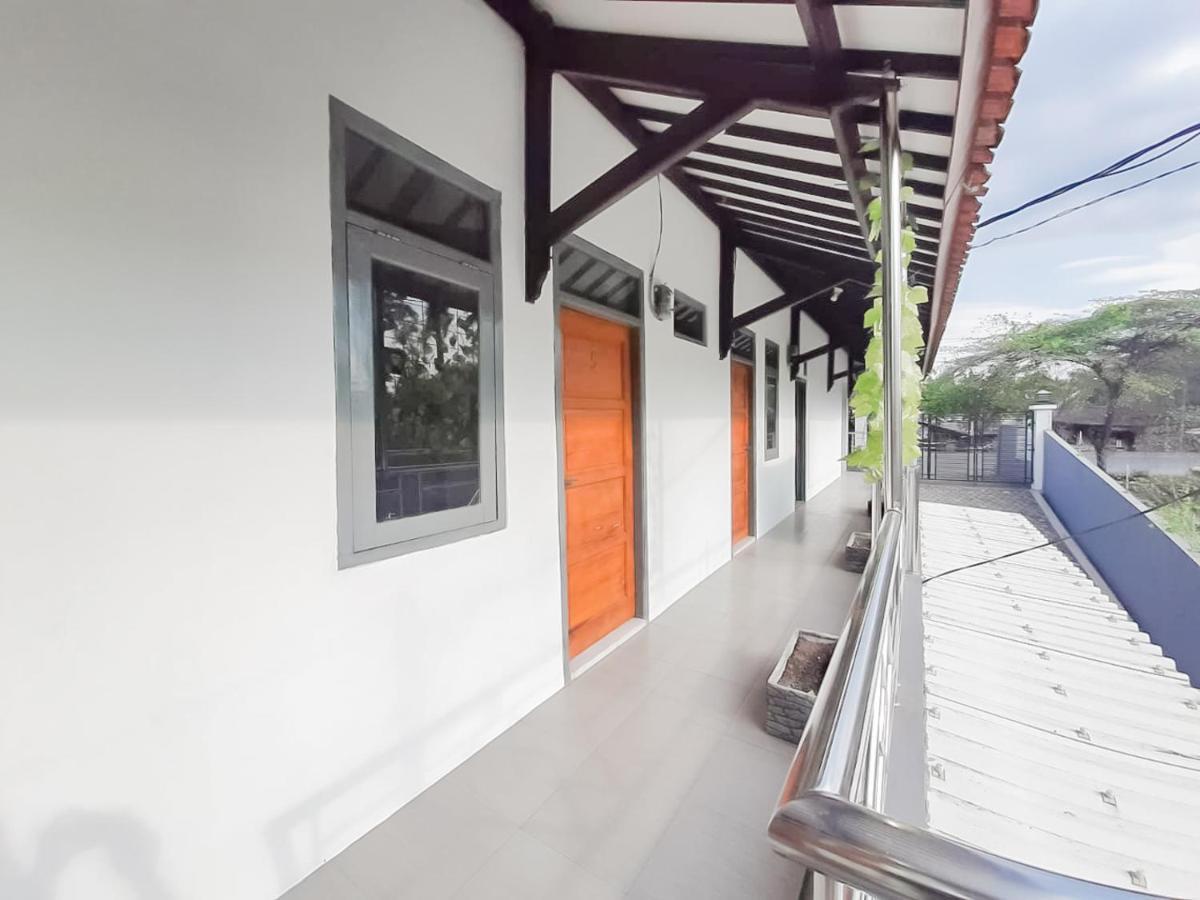 Wisma Asri Syariah Majalengka Redpartner Dawuhan エクステリア 写真