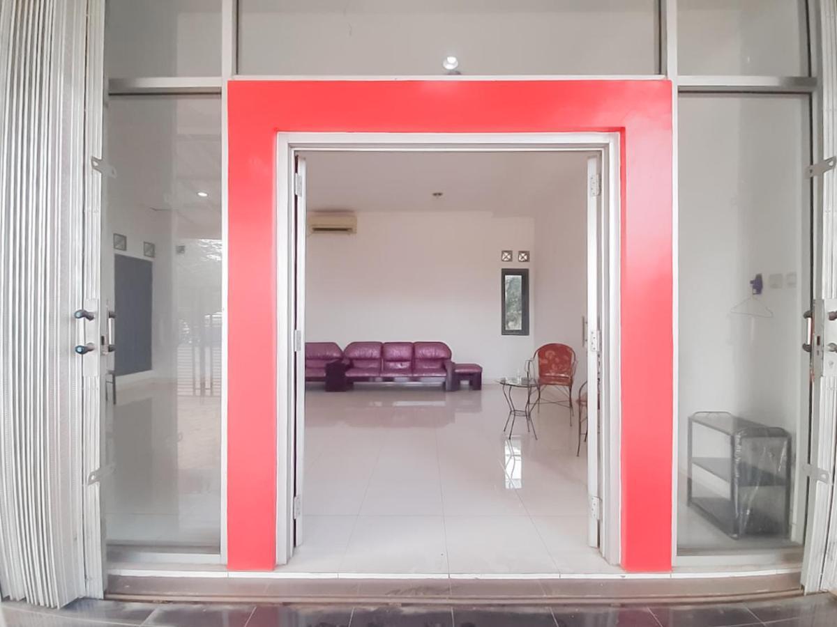 Wisma Asri Syariah Majalengka Redpartner Dawuhan エクステリア 写真
